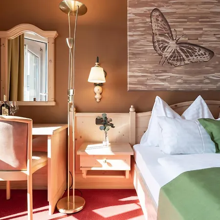 Mahorko Wein Wellness Wasserbueffel 호텔 Glanz an der Weinstraße