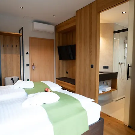 Mahorko Wein Wellness Wasserbueffel 호텔 Glanz an der Weinstraße
