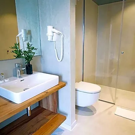 Hotel Mahorko Wein Wellness Wasserbueffel Glanz an der Weinstrasse